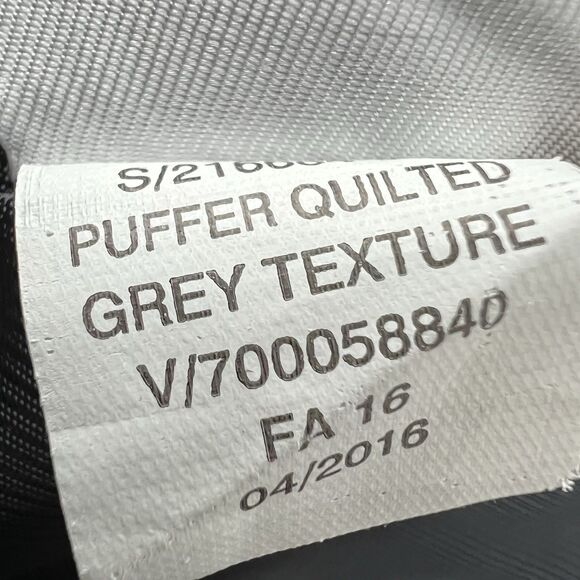 Banana Republic Quilted Puffer Vest Mens L Gray Textured Lined Outdoor Cabincore - Picture 10 of 12